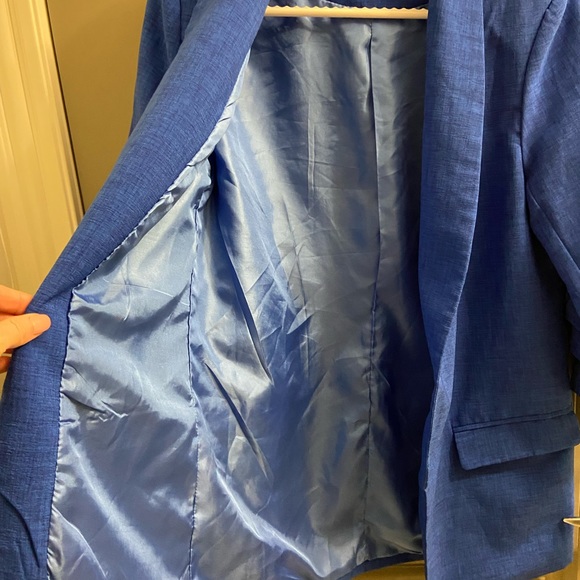 Blue, Blazer, XS, longer length, detailed 3/4 sleeves. Shein brand. - Picture 3 of 5